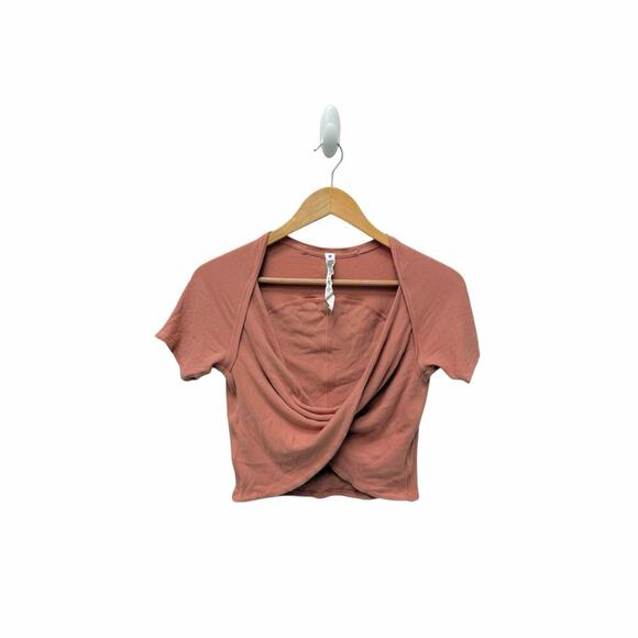 Lululemon LA Twist Front Crop Top‎ Pink Savannah Size 8 - Picture 4 of 8